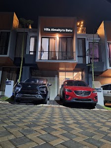 Villa Almahyra Batu place picture